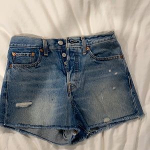 LEVI denim shorts